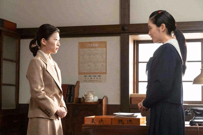 伊藤沙莉、片岡凜「虎に翼」第83話(C)NHK