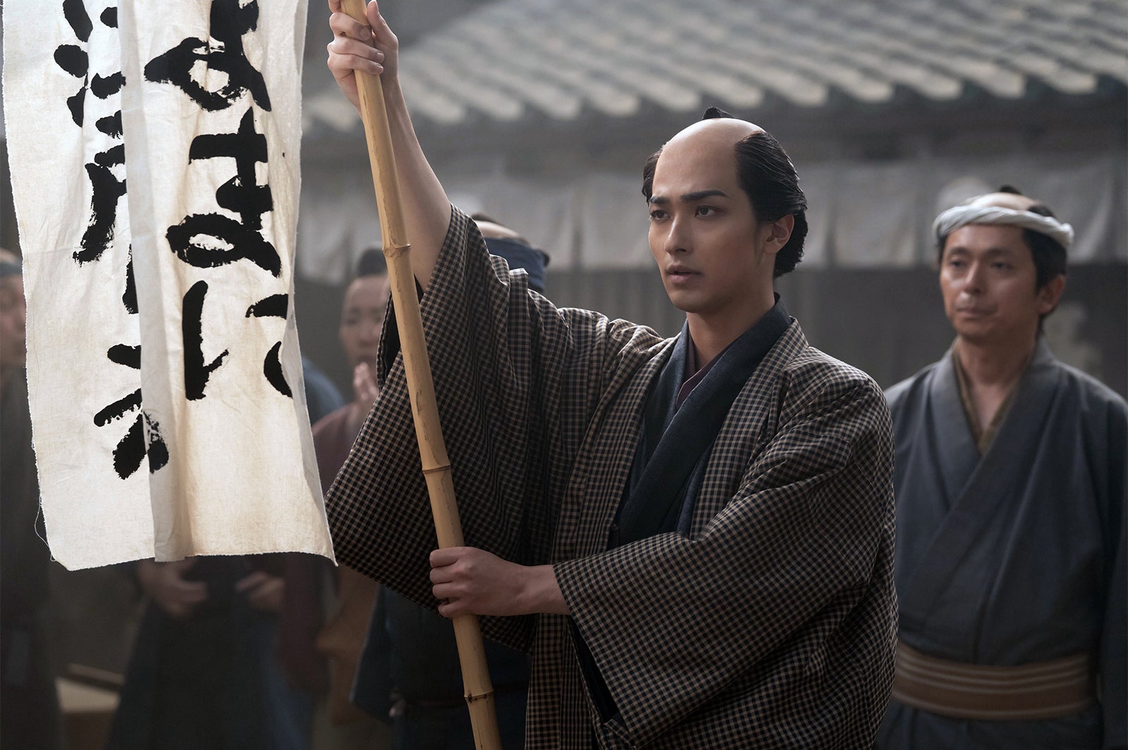 大河「べらぼう」変装して市中に現れた人物とは？「黒幕降臨」「狂気に満ちてる」と視聴者戦慄