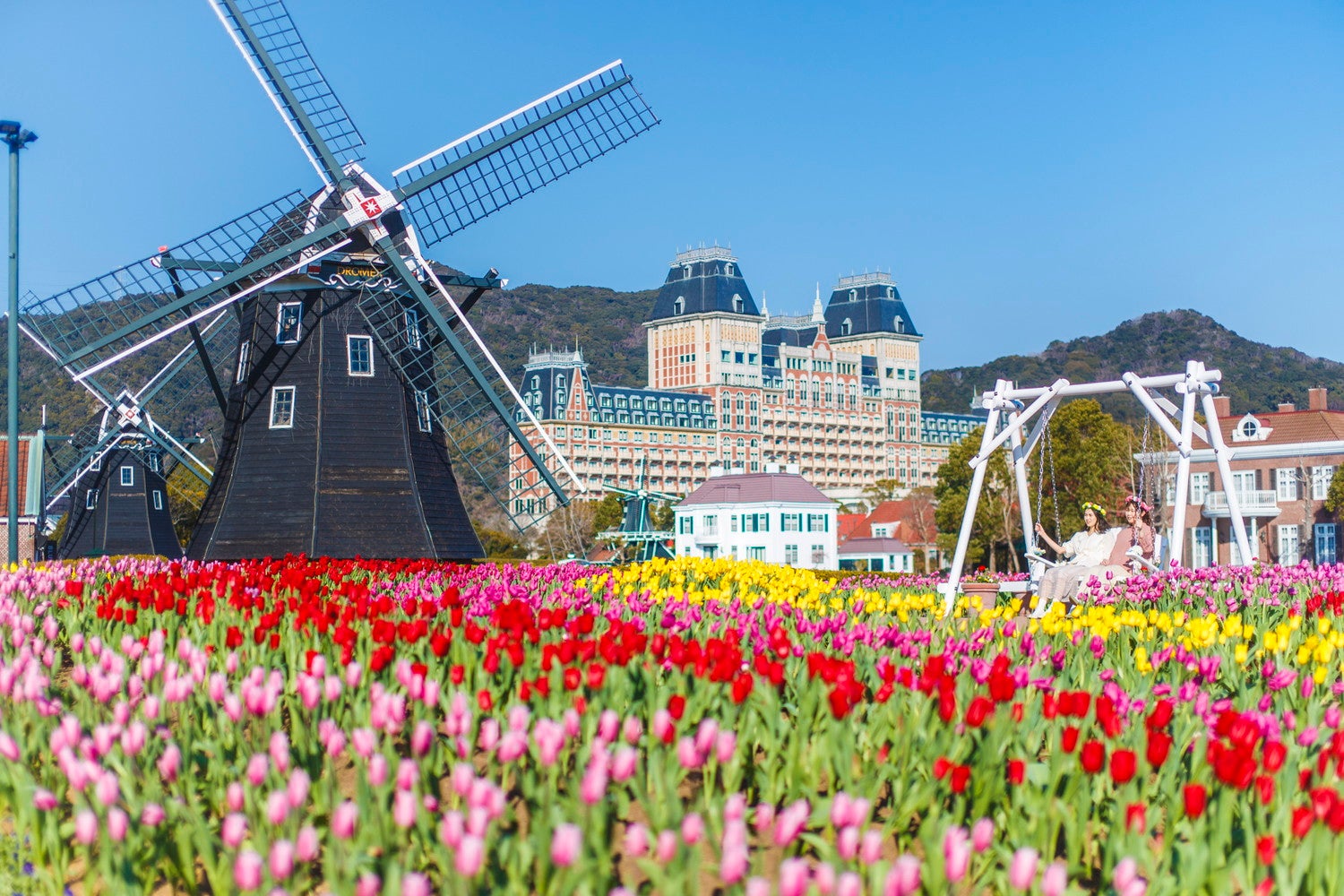 フラワーフェスティバル～花と光のイースター～／画像提供：ハウステンボス