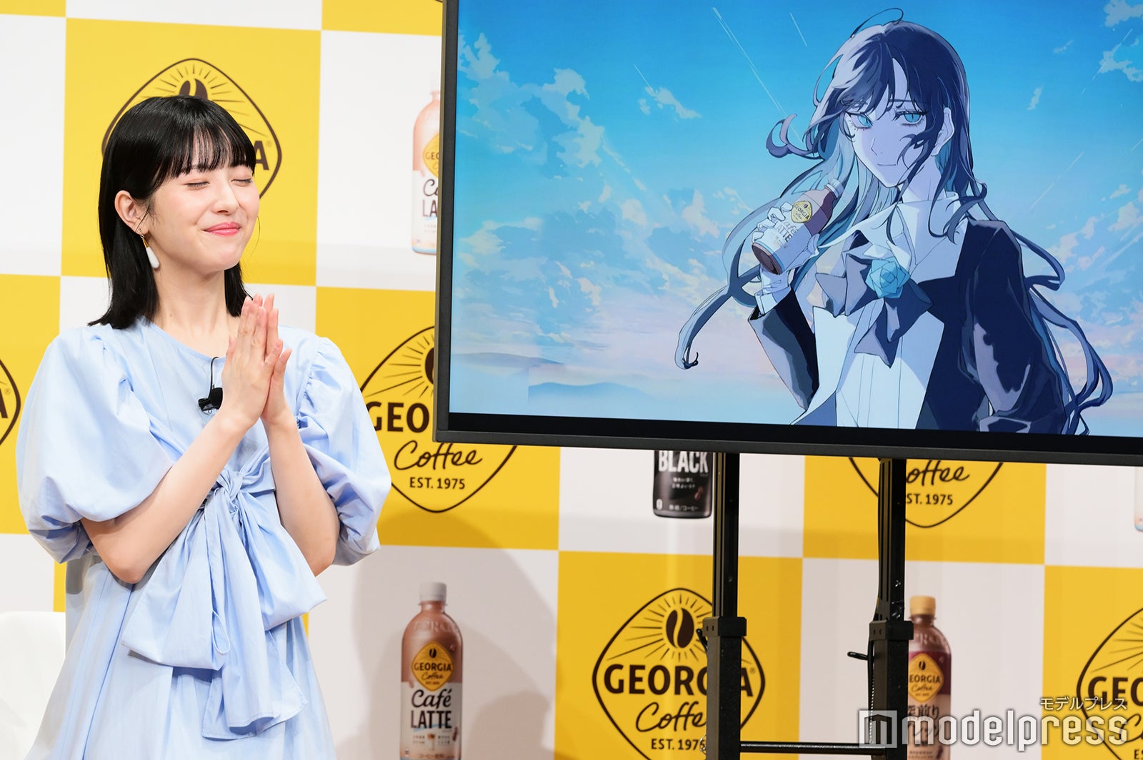 浜辺美波、Ado（C）モデルプレス