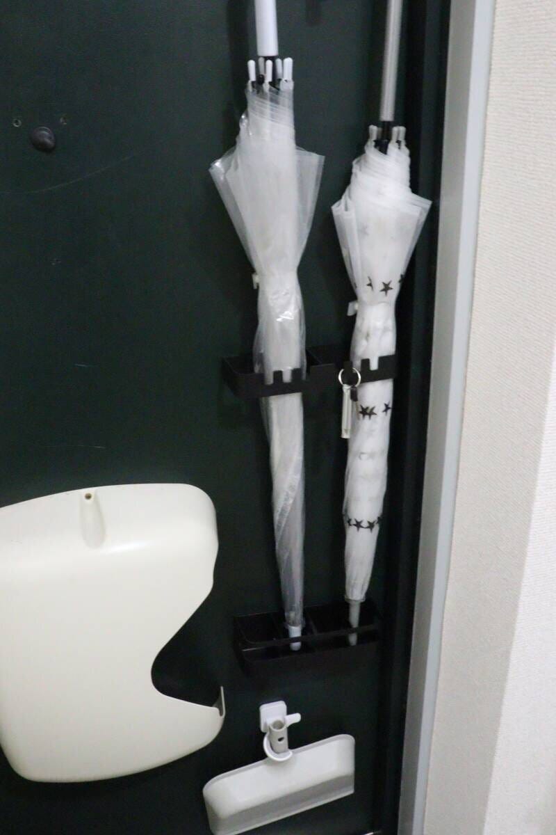 傘立て（4本、マグネットタイプ、黒）　使用例