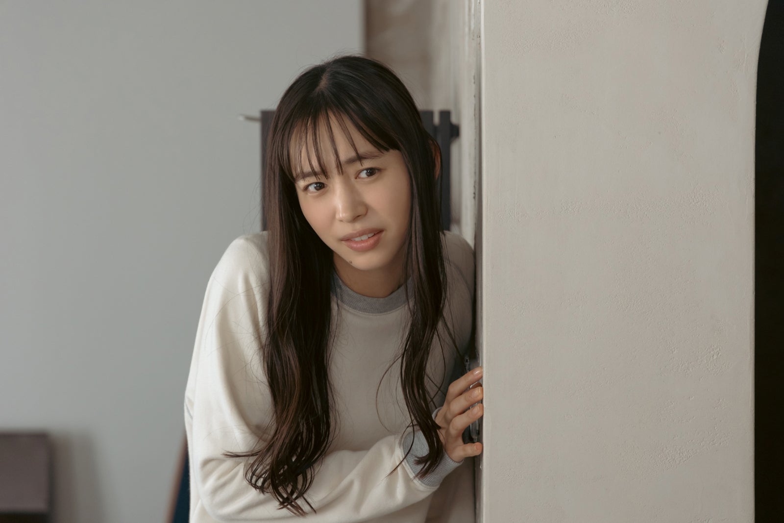 井桁弘恵「私の町の千葉くんは。」第5話（C）「私の町の千葉くんは。」製作委員会