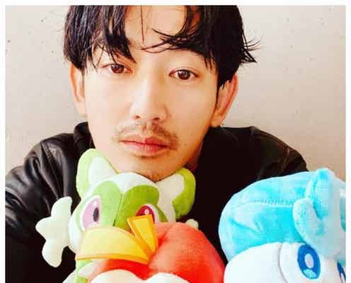 永山瑛太、“ポケモンぬいぐるみ”との自撮りショット公開「かっこいい」「夫婦で関わってるのすごい」の声