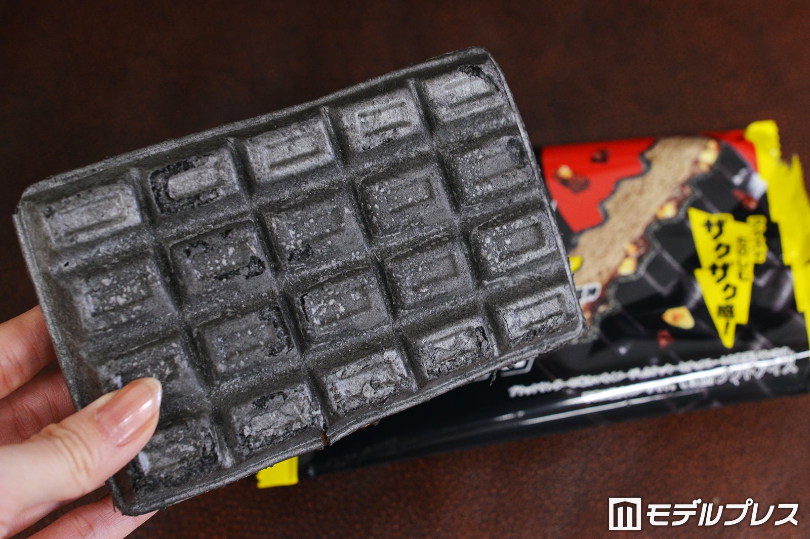 ブラックサンダーチョコモナカ（C）モデルプレス