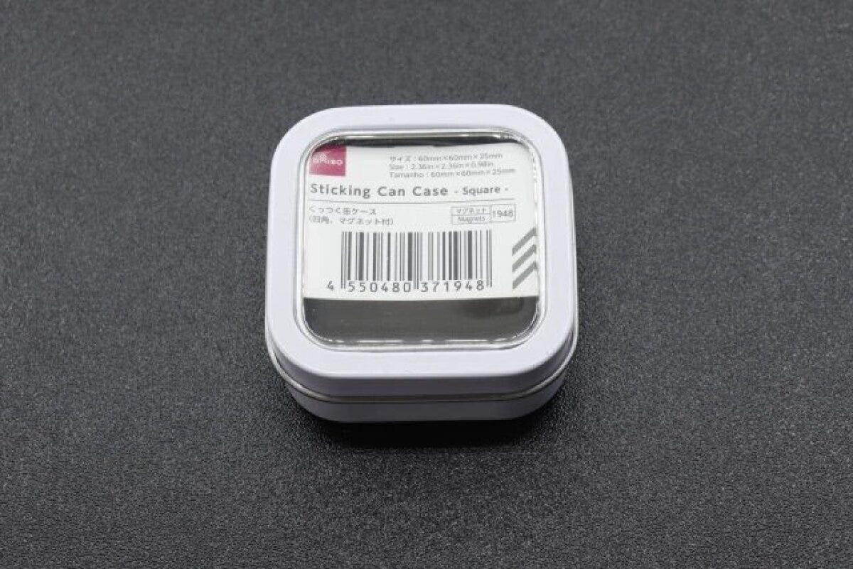 ダイソー　くっつく缶ケース（四角、マグネット付）　パッケージ