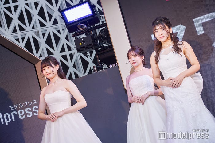 「ミスモデルプレス」表彰式の様子(C)モデルプレス