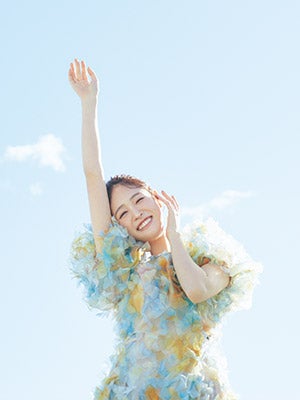 高橋ひかる／今号の撮り下ろしカット（提供写真）