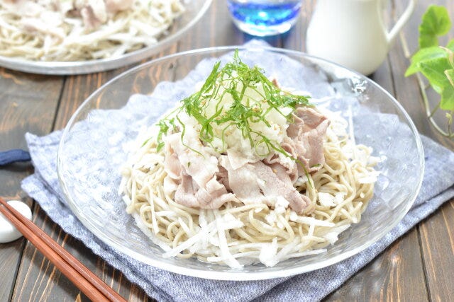 大葉とザクザク鬼おろしの冷やし蕎麦