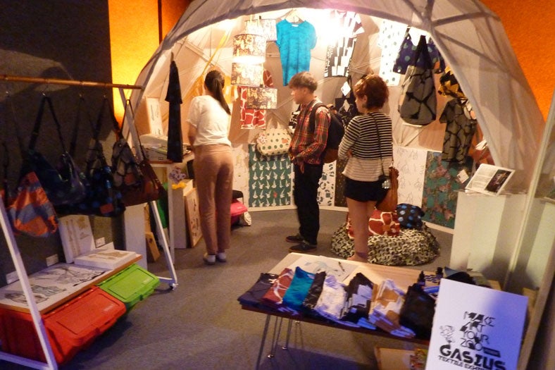 「ラフォーレファッションウィーク'11」より