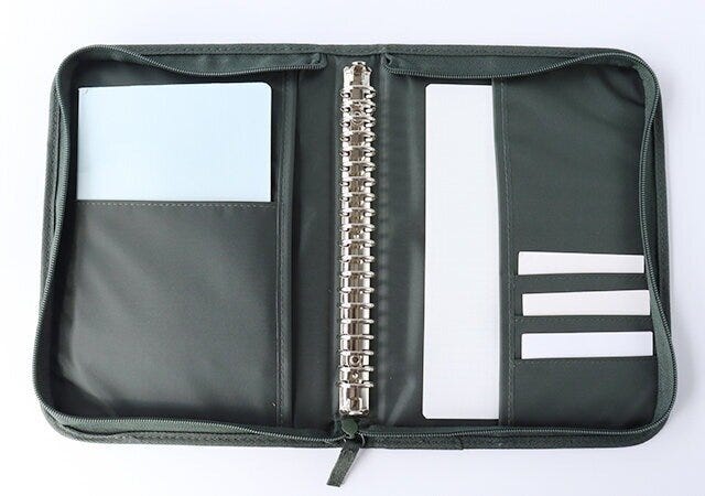 宝島社の「図案スケッチブック」A5バインダーポーチつき