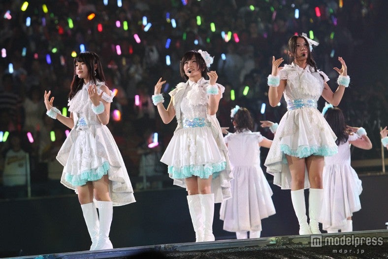 「AKB48 2013真夏のドームツアー～まだまだ、やらなきゃいけないことがある～」大阪公演1日目より（C）AKS