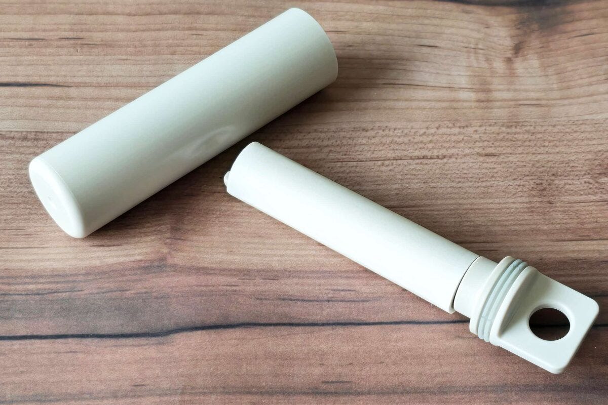 携帯用衣類クリーナー