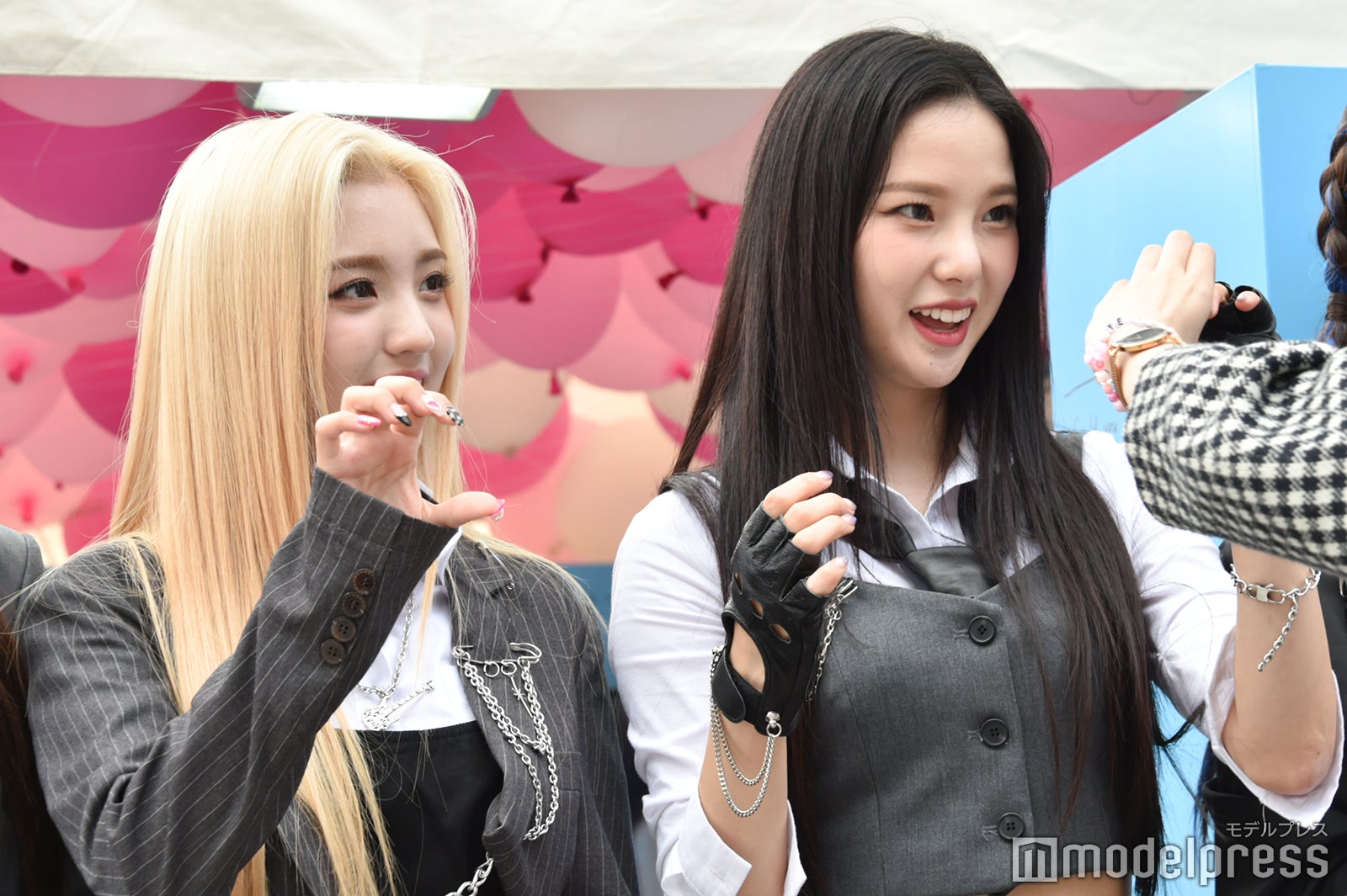 イメチェン前のイェソ、ユジン （C）モデルプレス