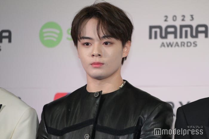 鶴房汐恩 (C)モデルプレス