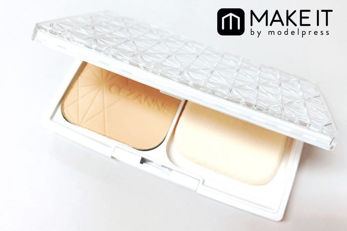 セザンヌ/UVファンデーション EXプレミアム/SPF31・PA+++/EX2. ライトオークル/本体800円(税抜)・詰替 650円(税抜) (C)メイクイット