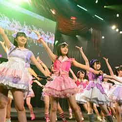 チーム8「AKB48グループ同時開催コンサートin横浜～来年こそランクインするぞ決起集会～」（C）AKS