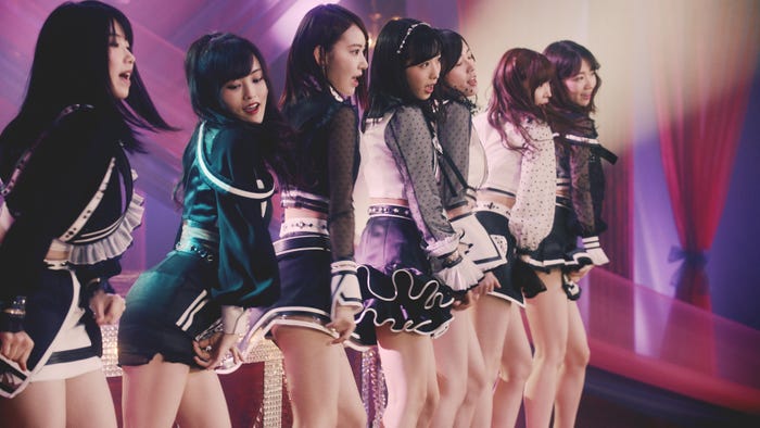 AKB48、52ndシングル「Teacher Teacher」MVより(C)AKS/キングレコード