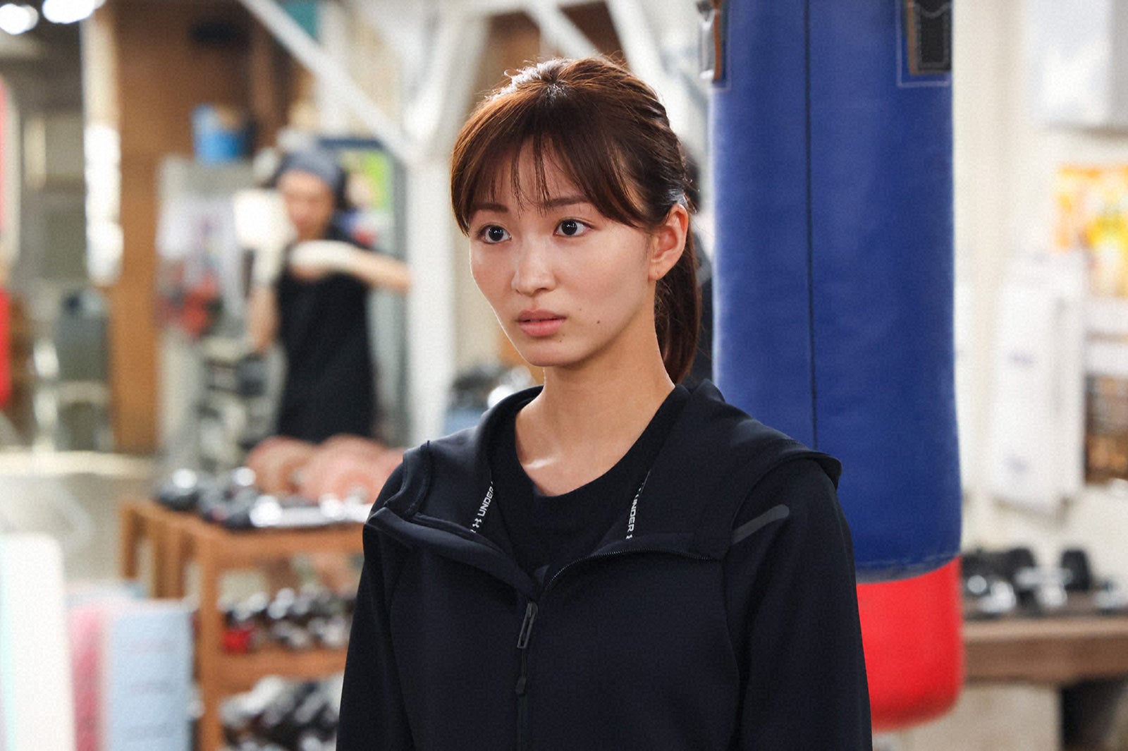 岡崎紗絵「あのクズを殴ってやりたいんだ」第3話（C）TBS