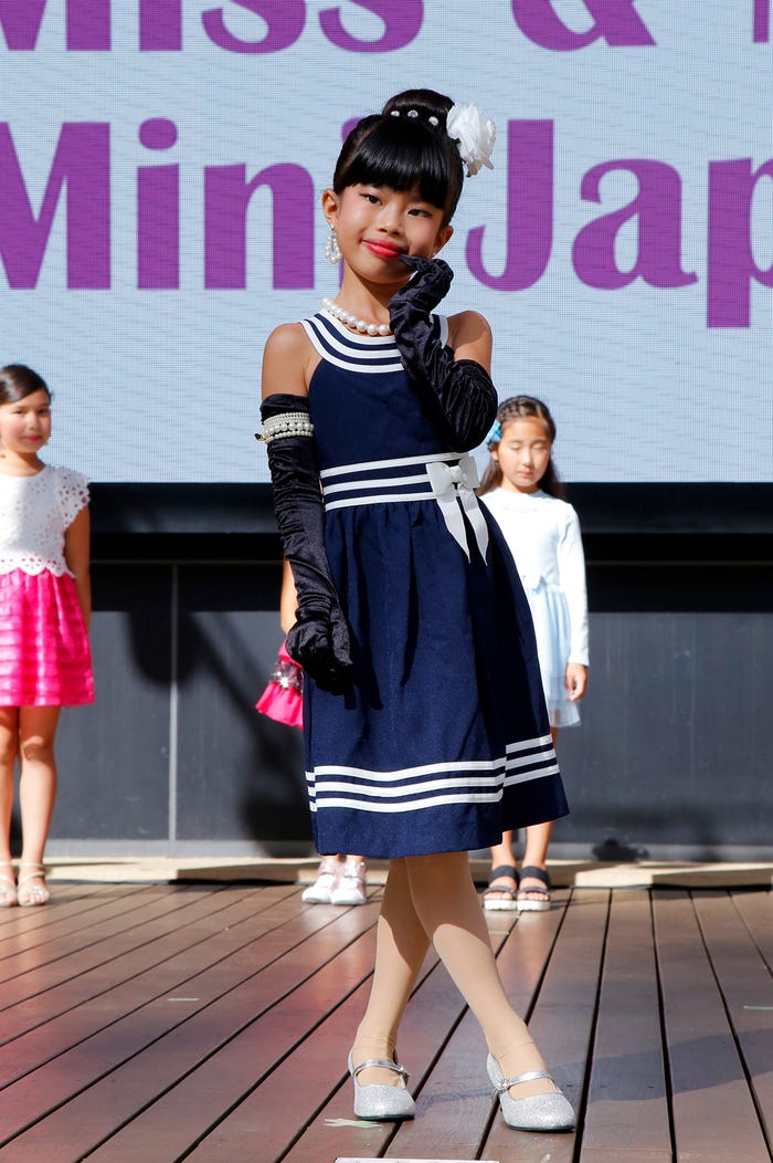 「ミス・リトル・ジャパン」グランプリ・佐々木澪(ささきみお/8歳)(提供写真)
