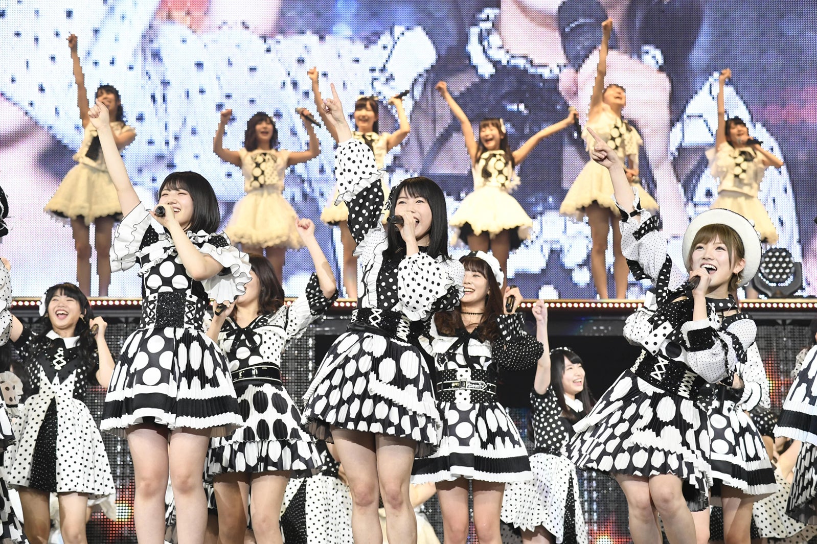 「AKB48単独コンサート～ジャーバージャって何？～」昼公演（C）AKS