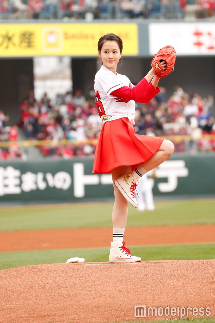 前田敦子(C)2016「モヒカン故郷に帰る」製作委員会