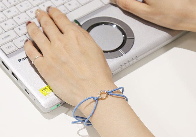 ダイソー　静電気ブレスレット　PC操作