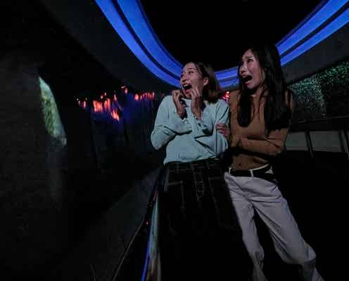 USJハロウィーン「貞子の呪い ~ダーク・ホラー・ライド~」公開、暗闇を猛スピードで疾走&突然の貞子に絶叫