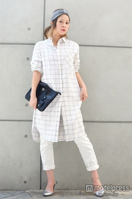 ホワイトが今っぽい　チェックシャツガウン「CITRINE Chakra」4,536円（税込）