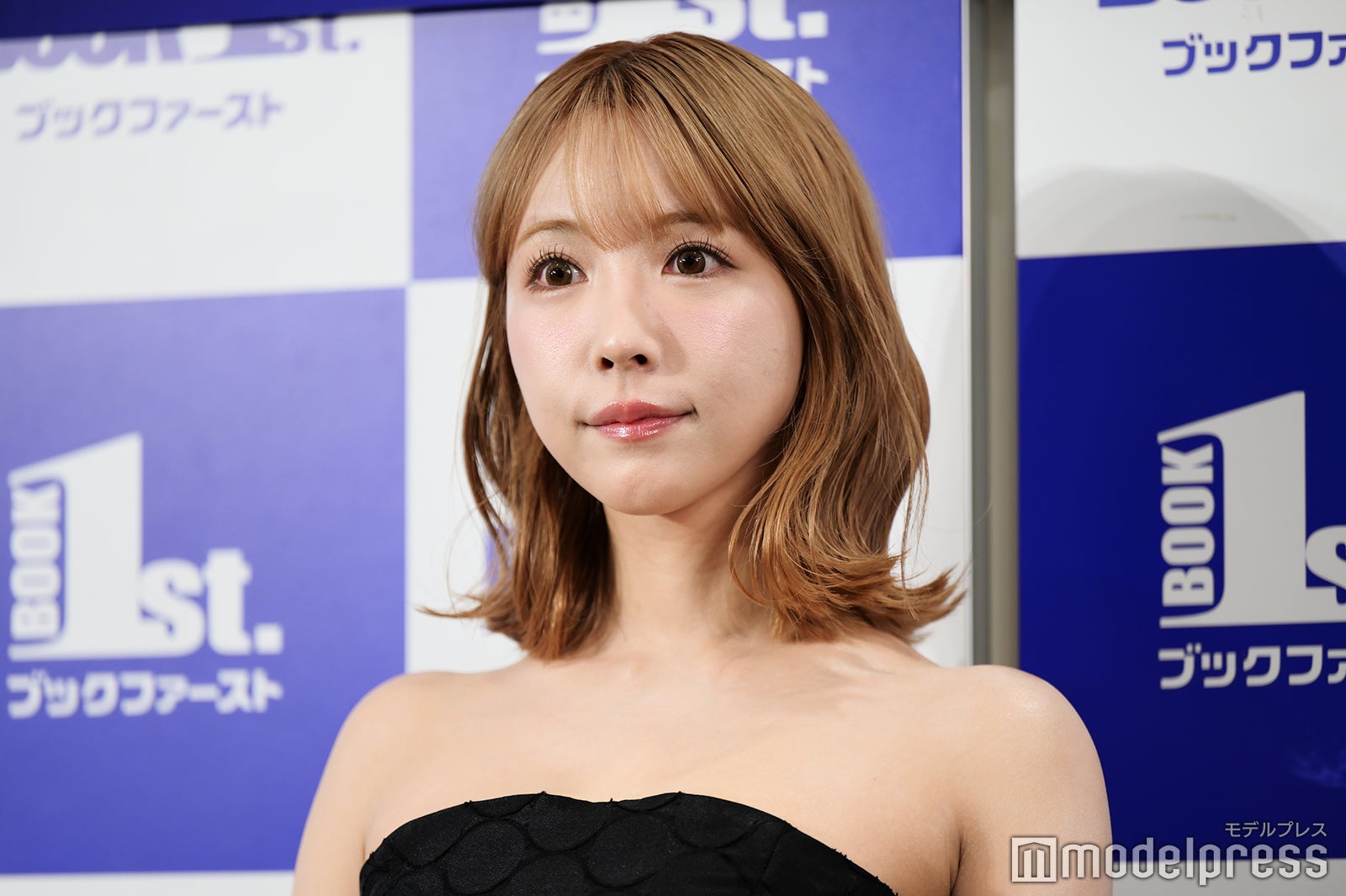 三上悠亜（C）モデルプレス