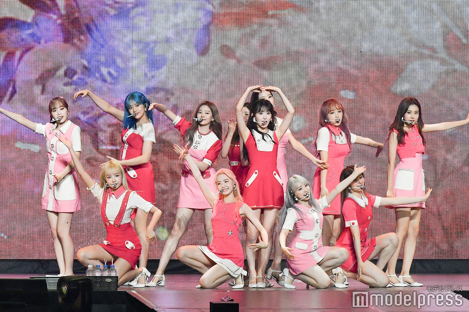 IZ*ONE （C）モデルプレス