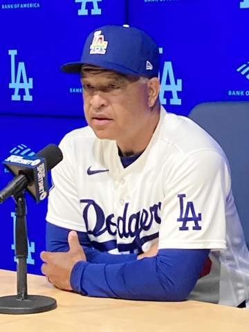 ロバーツ監督 覚醒の佐々木朗希に異例の“謝罪”「すぐ完璧に適応してくれると思って」「ルーキーに不公平だった」理想形になった要因も分析
