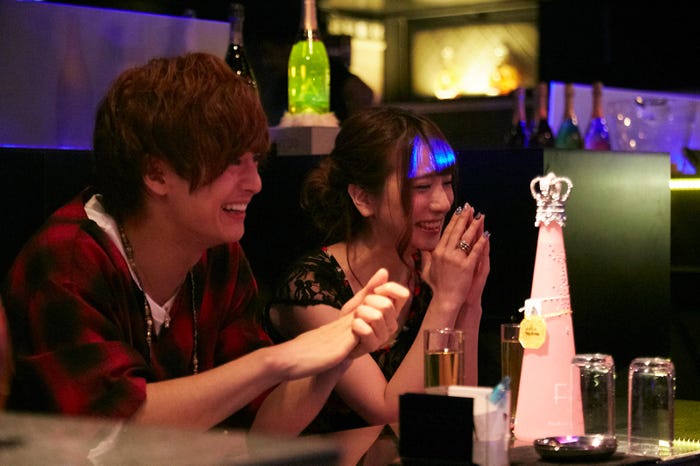 「その愛、お金で買いました。」撮影中の様子 (提供画像)