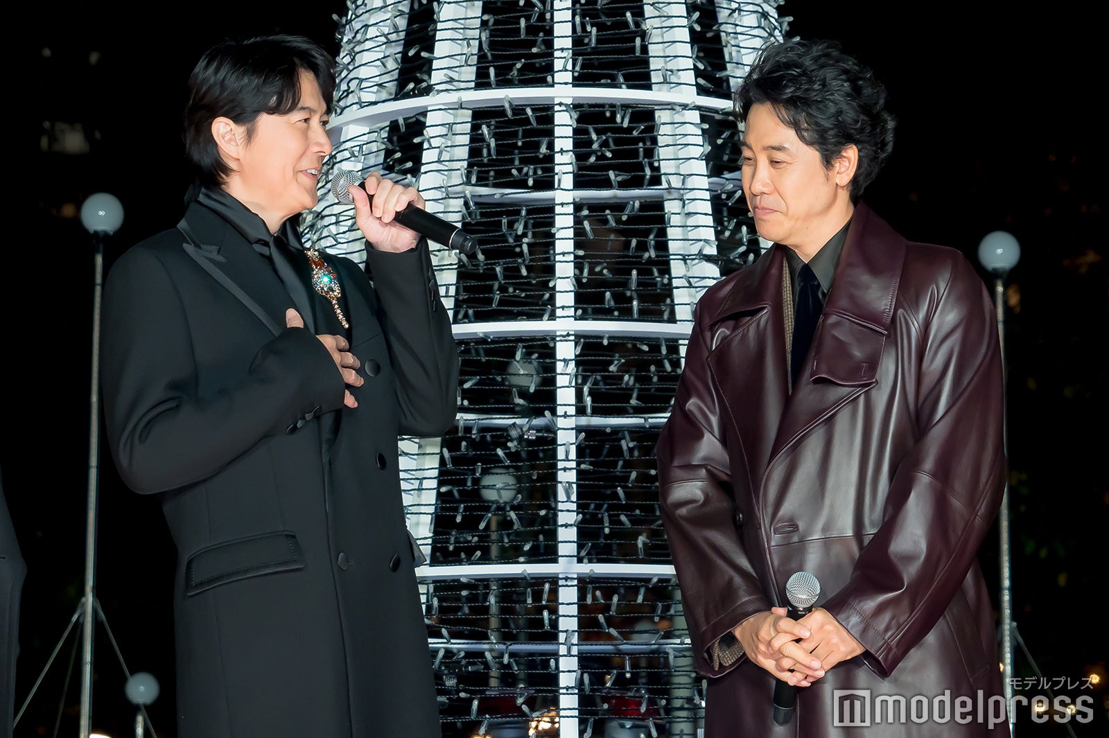 福山雅治、大泉洋（C）モデルプレス