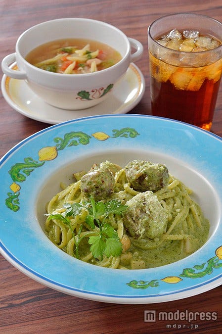 パラディーゾセット(一例)、料理にプラス¥570/(C)Disney