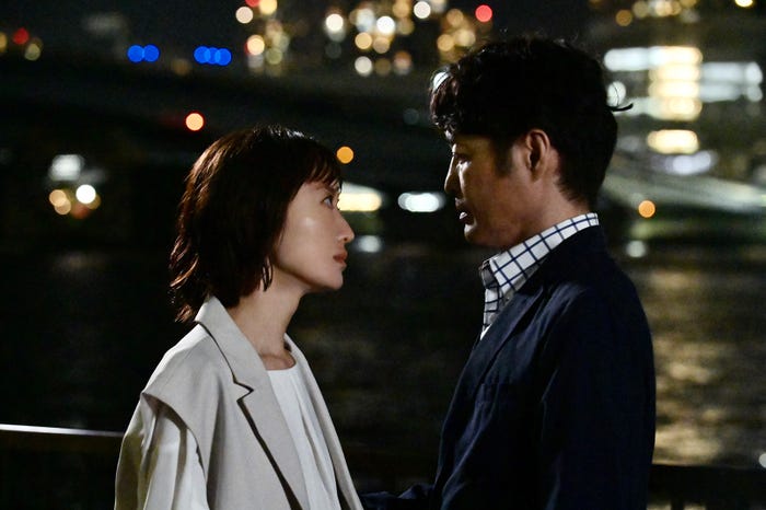 松本まりか、安田顕「奪い愛、真夏」第1話(C)テレビ朝日