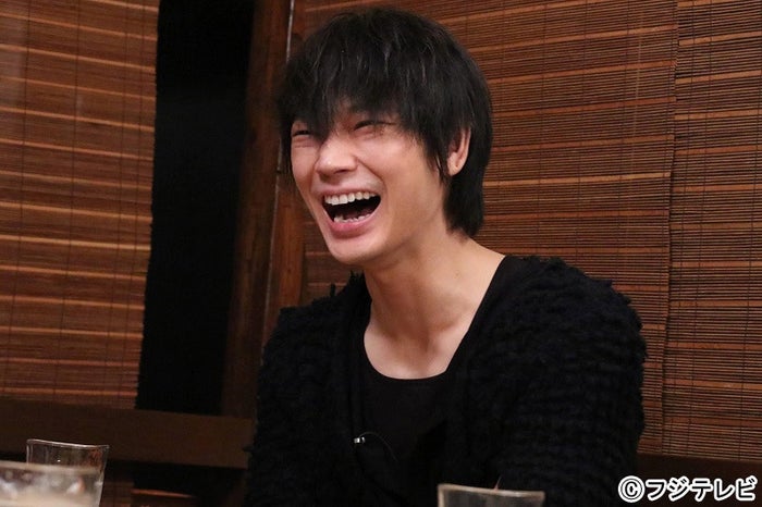 綾野剛 ダウンタウン松本人志とプライベートでの 泥酔エピソード 語る モデルプレス 綾野剛 ダウンタウン松本人志とプライベートでの 泥酔エピソード 語る モデルプレス