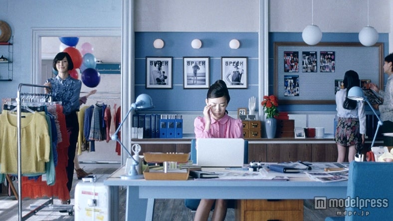 波瑠／新テレビCM「ファッション誌編集者」篇