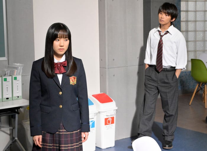 芦田愛菜、加藤清史郎「最高の教師 1年後、私は生徒に■された」第6話より(C)日本テレビ