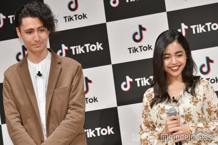 TikToker・キアヌ、Sara (C)モデルプレス