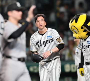 阪神・藤川監督「総力戦で戦い抜いた。ファンの方とともに最後まで戦い抜いた」 再三の好機生かせずドローも大きな前進「M2」