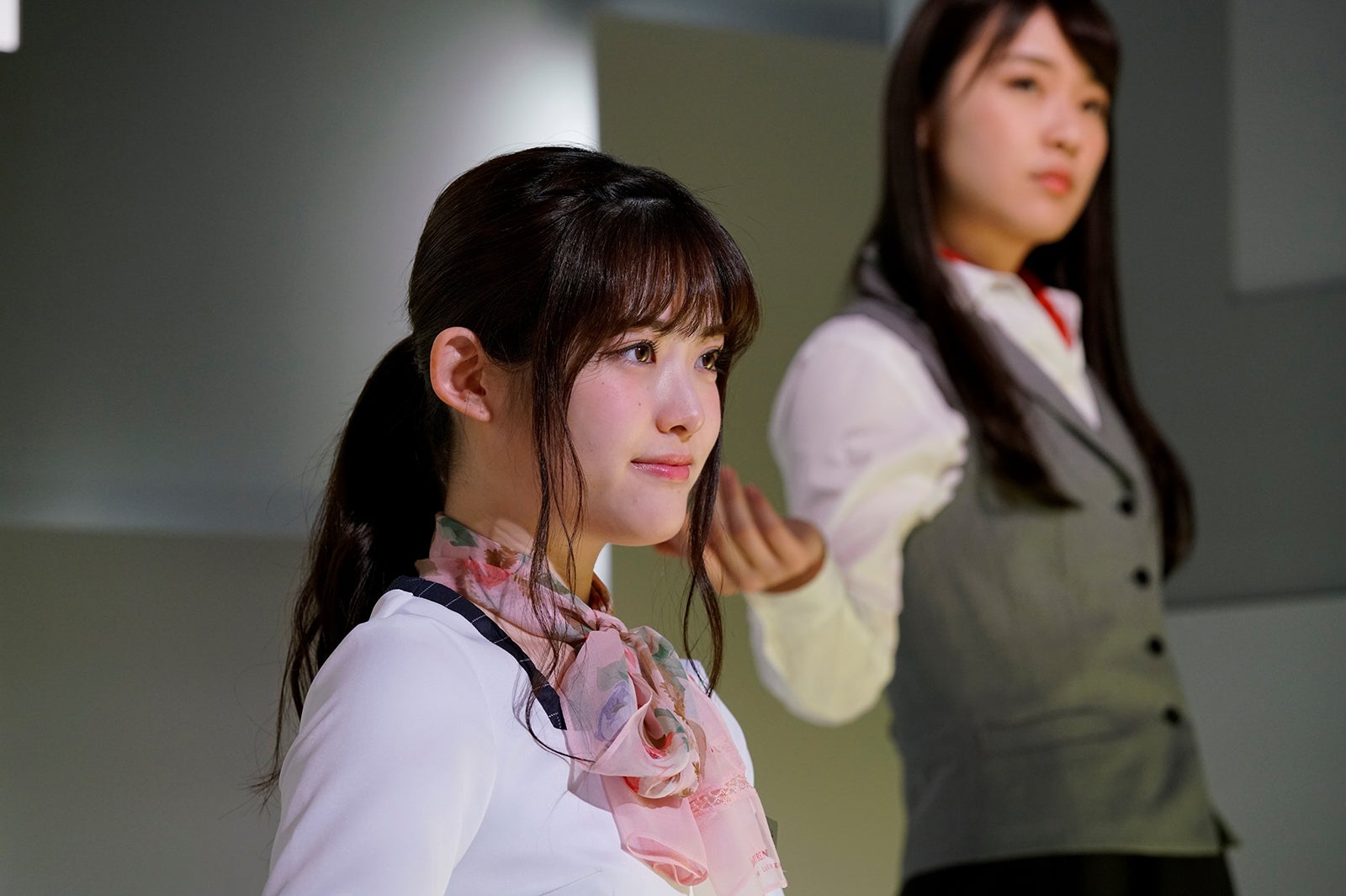 乃木坂46・CMメイキング「かわいい制服」編／提供写真