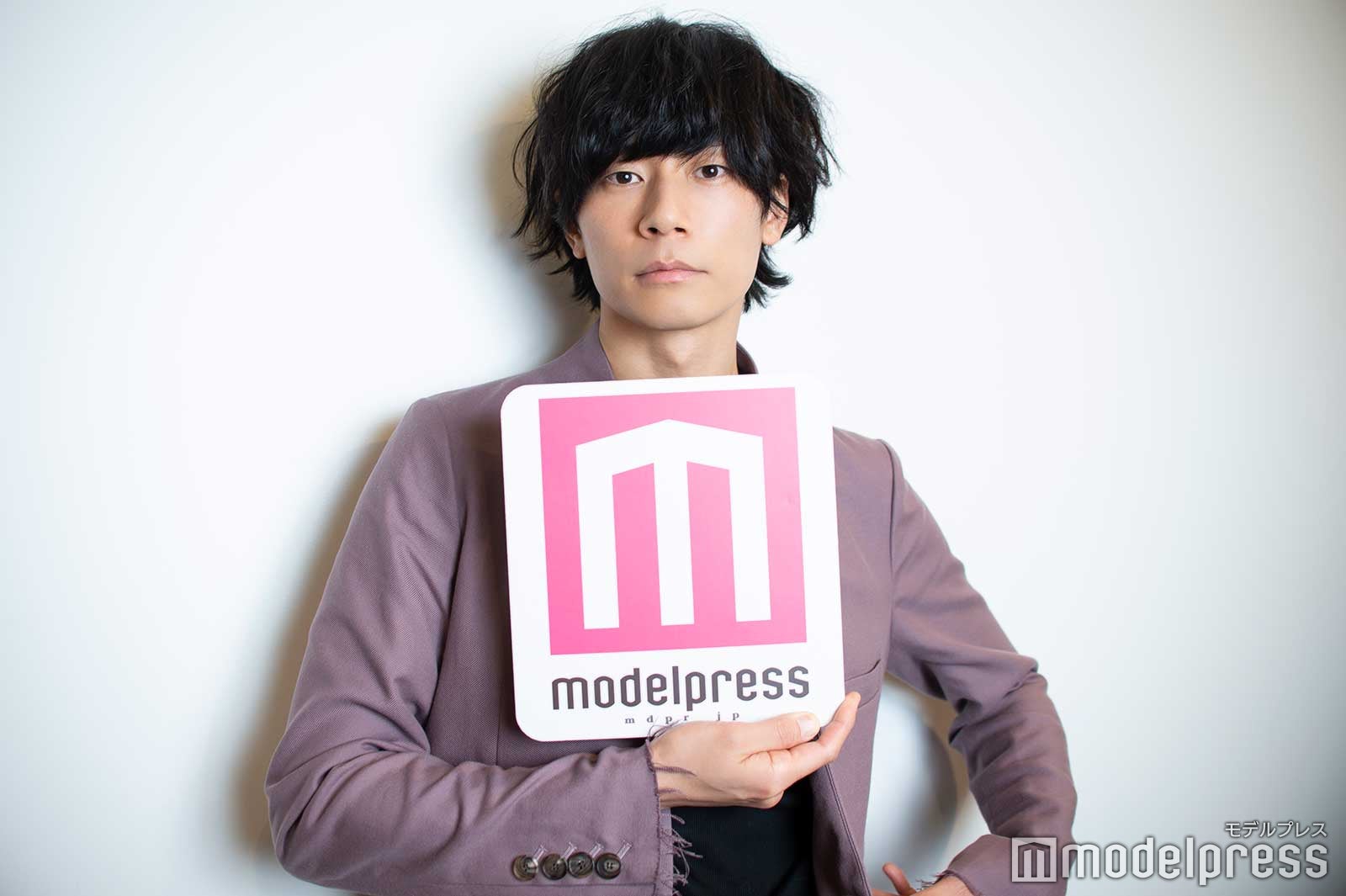 【終了】[Alexandros]川上洋平、直筆サイン入りチェキプレゼント