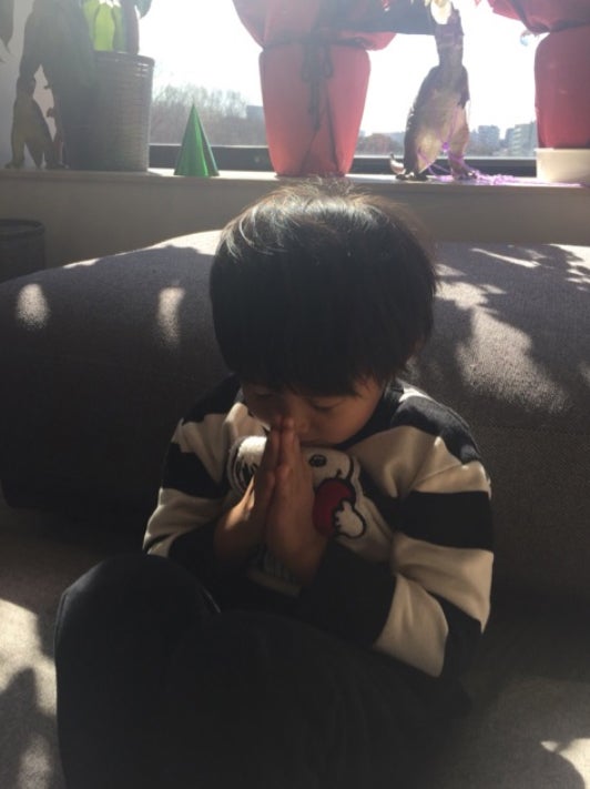 麗禾ちゃんの回復を祈る勸玄くん／市川海老蔵オフィシャルブログ（Ameba）より