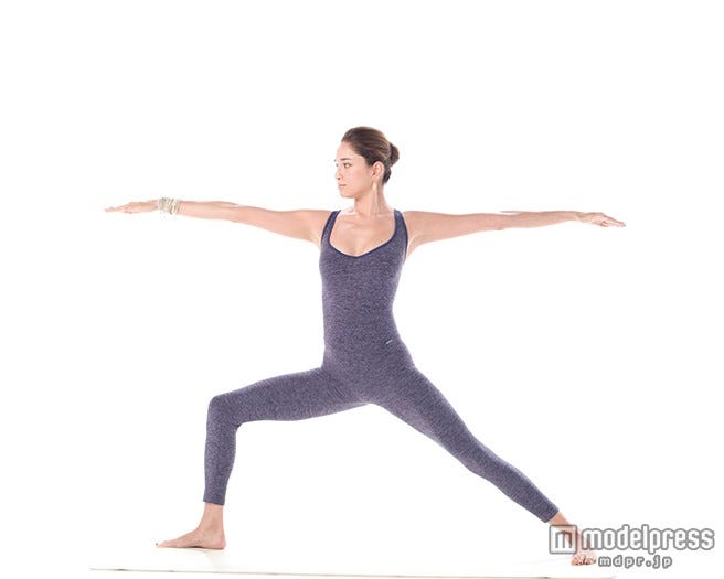 Kelly/「yoga JOURNAL」12/1月号より/画像提供:セブン&アイ出版