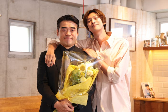 ジン・デヨン、ナ・イヌ「初恋DOGs」(C)TBS