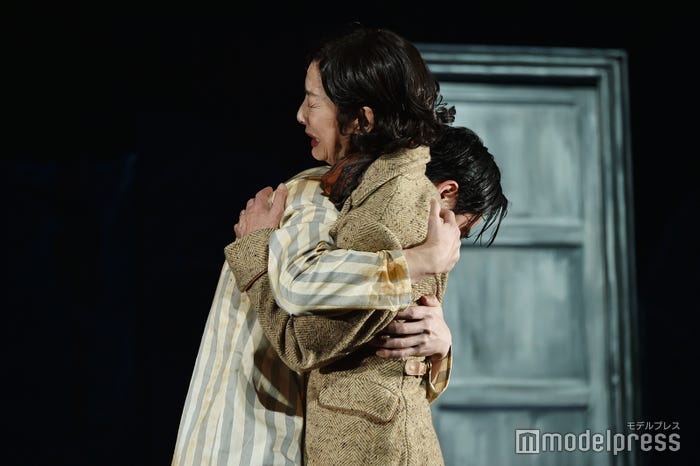 戸塚祥太、高橋恵子(C)モデルプレス