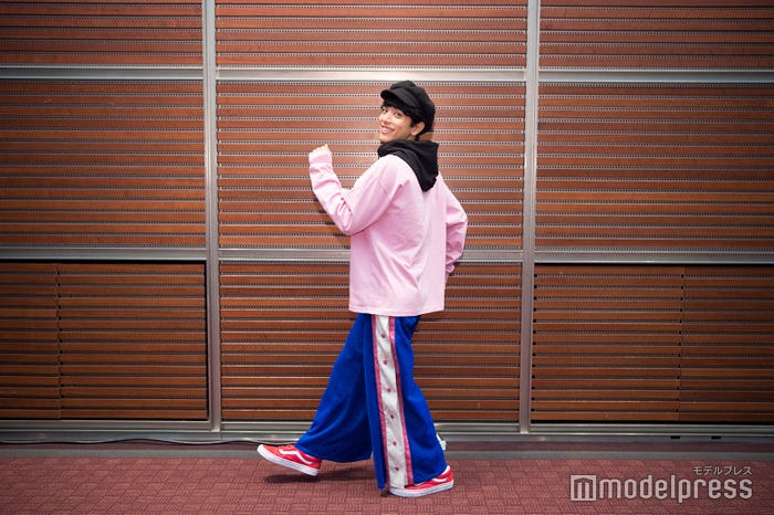 黒羽麻璃央(C)モデルプレス