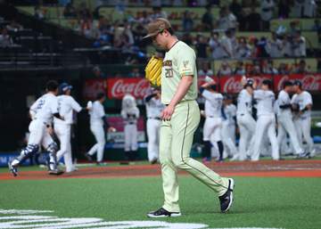 日本ハムまさかサヨナラ負けで連勝ストップ 七回に伊藤大海が2点リード追い付かれる 3本塁打で12球団断トツ91本塁打も…九回に上原がサヨナラ弾浴びる