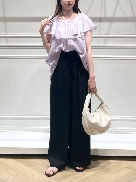黒ワイドパンツ コーデ 黒ワイドパンツコーデ4