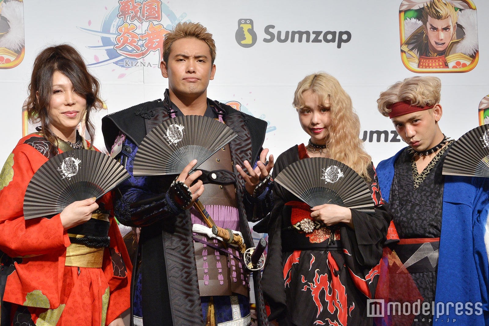 イベントに登場した（左から）KABA.ちゃん、オカダ・カズチカ氏、ぺこ、りゅうちぇる （C）モデルプレス